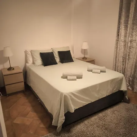 Avec Jardin Prive Dans Hoteliere De Gamme * 维拉摩拉