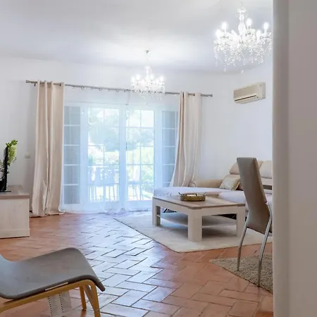 公寓 Avec Jardin Prive Dans Hoteliere De Gamme