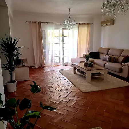 Avec Jardin Prive Dans Hoteliere De Gamme Виламура