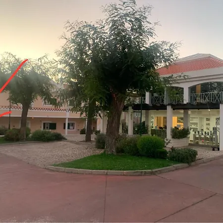 Avec Jardin Prive Dans Hoteliere De Gamme