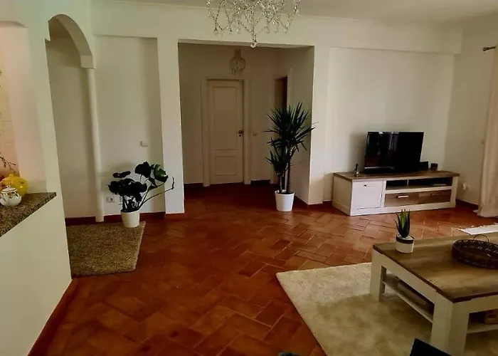 Appartement Avec Jardin Prive Dans Hoteliere De Gamme *