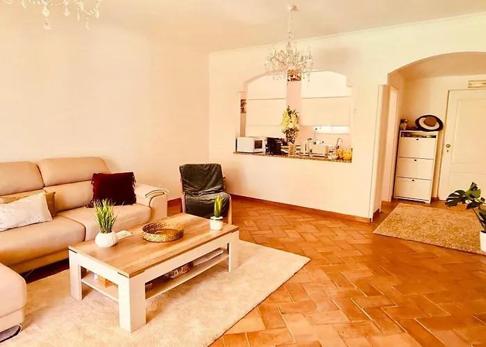 Appartement Avec Jardin Prive Dans Hoteliere De Gamme