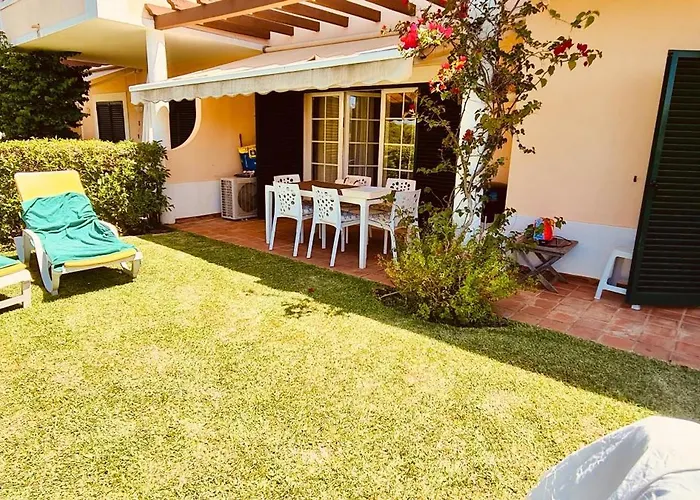 Appartement Avec Jardin Prive Dans Hoteliere De Gamme *